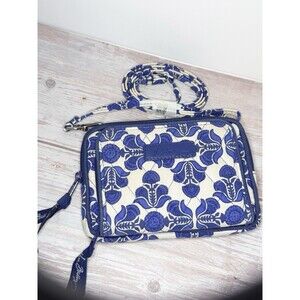 Vera Bradley On The Square Wristlet in Cobalt Tile w/shoulder strap